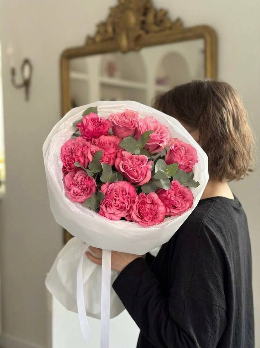 Моно-букет из розовых роз